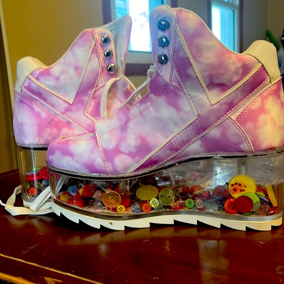 YRU Shoes - YRU PLATFORM SNEAKERS (sold)